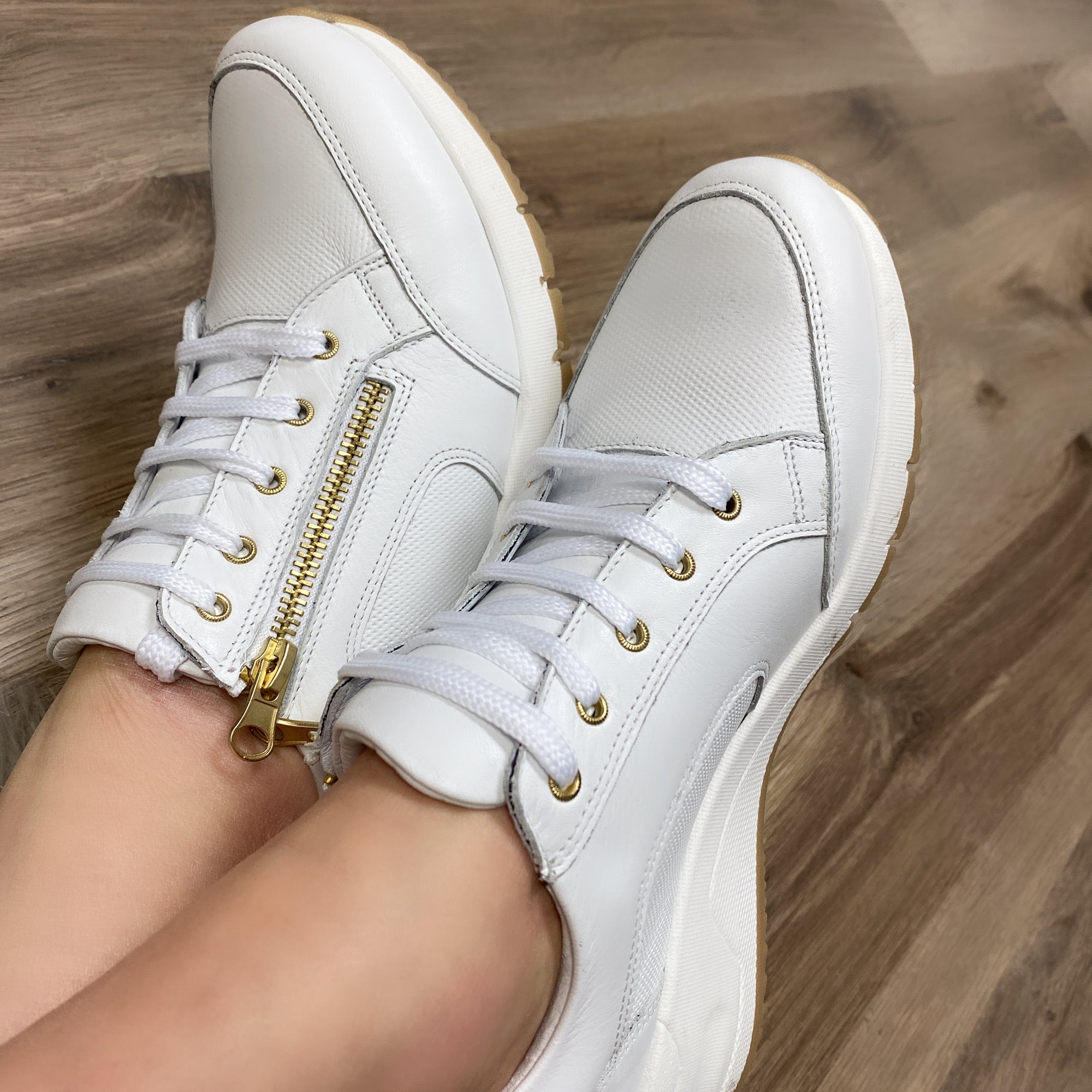 LEATHER FOOTWEAR LEATHER FOOTWEAR