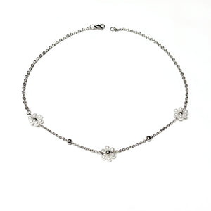 DAISY NECKLACES DAISY NECKLACES