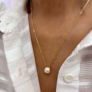 PEARLITSA NECKLACE PEARLITSA NECKLACE