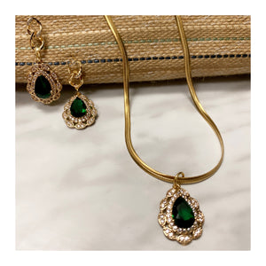 LILIBET - COLLIER ET BOUCLES D'OREILLES LILIBET - COLLIER ET BOUCLES D'OREILLES