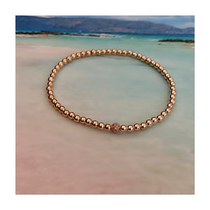 PILE DE BRACELETS COEURS ET PERLES PILE DE BRACELETS COEURS ET PERLES