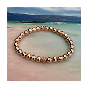 PILE DE BRACELETS COEURS ET PERLES