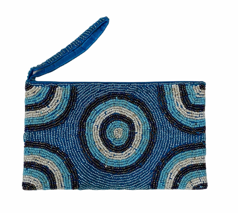 PORTEFEUILLE-POCHETTE EN PERLES MATAKIA - BLEU